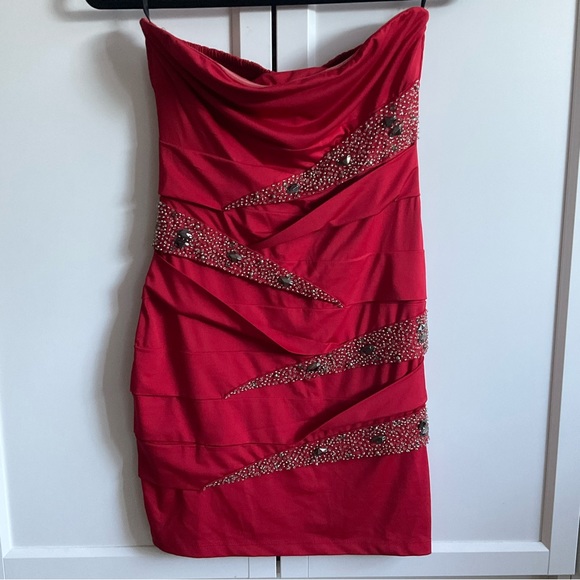 Nikibiki Strapless‎ Tube Dress with Beaded Embellishments Size M - Picture 3 of 9